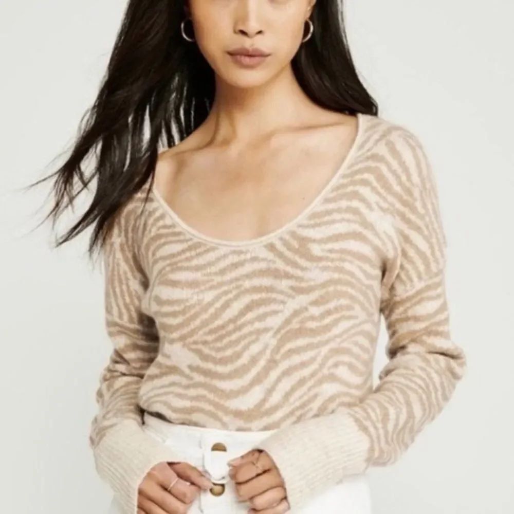 Abercrombie and Fitch Sweater